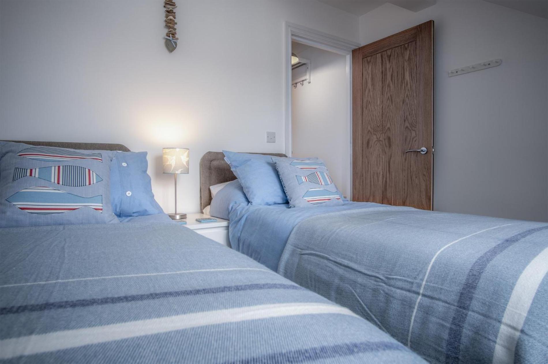Ramsey Apartment - 2 Bedroom Apartment - Tenby Ngoại thất bức ảnh